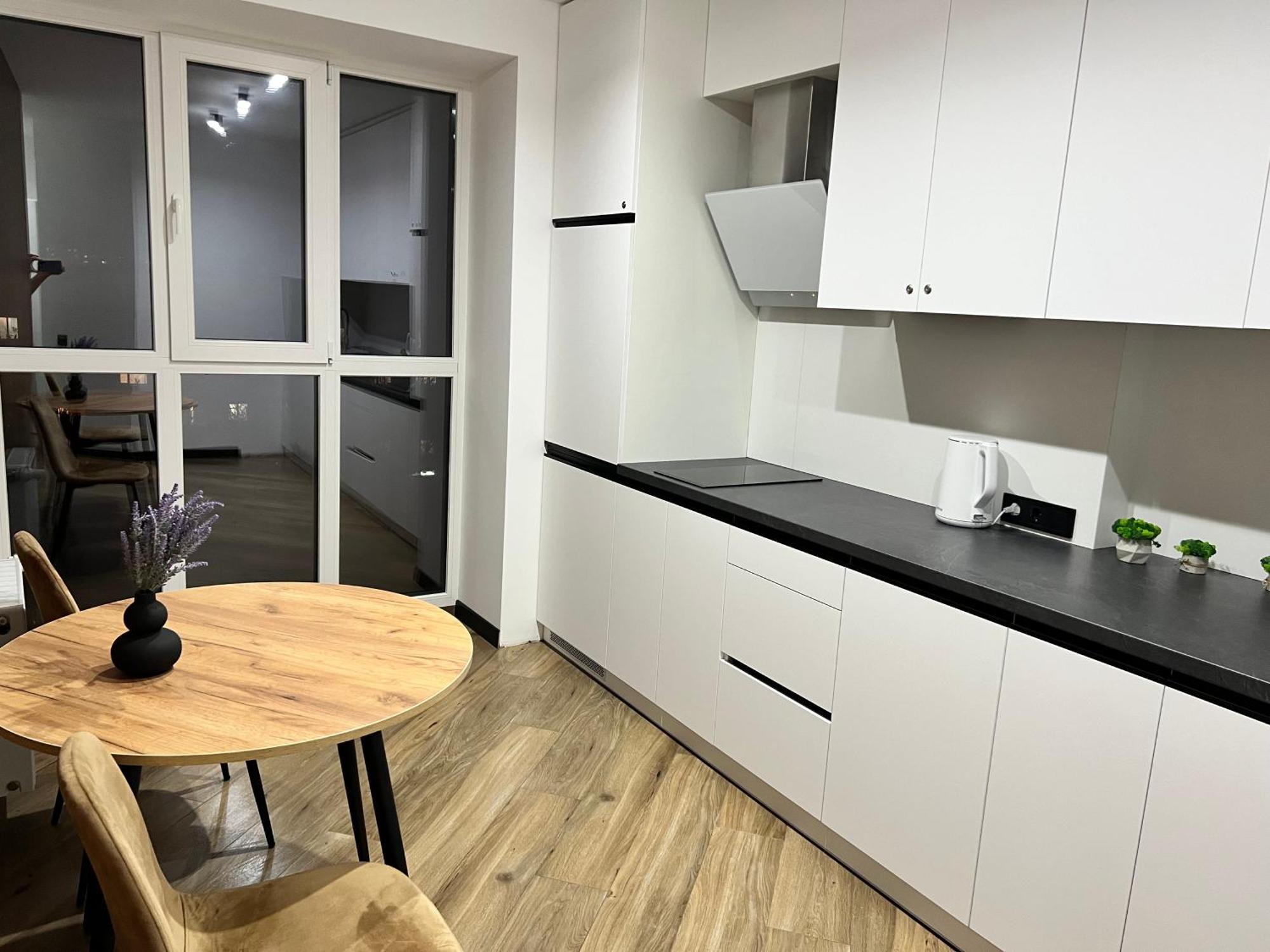 Люкс Апартаменти Район Автовокзалу В Жкарена Та Жк Great House Поблизу Обласноі Лікарні Rivne Extérieur photo